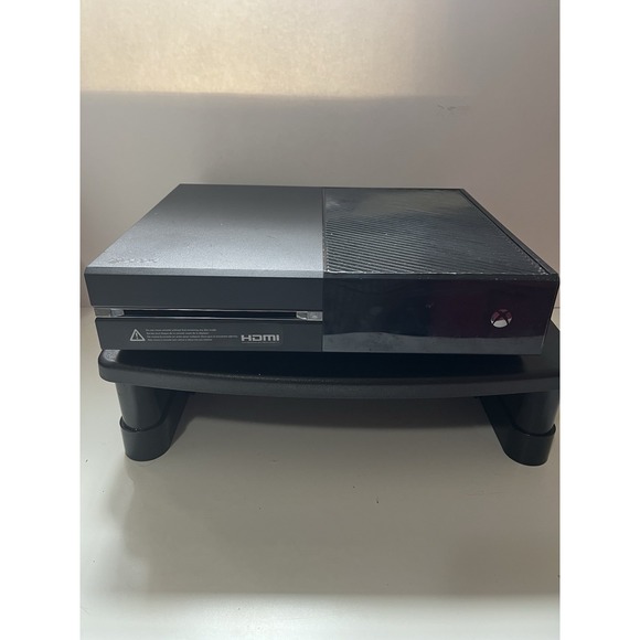 Microsoft Xbox One 1540 500GB Console Tested w/ Cords No Controller